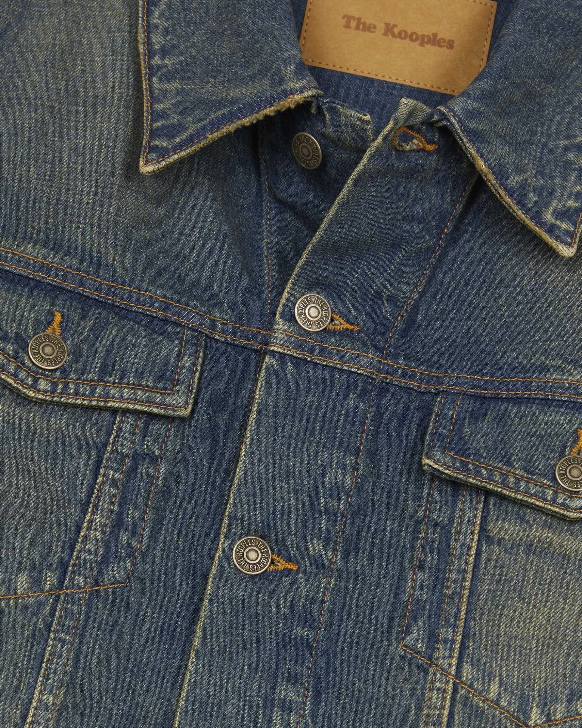 Blouson en denim bleu clair