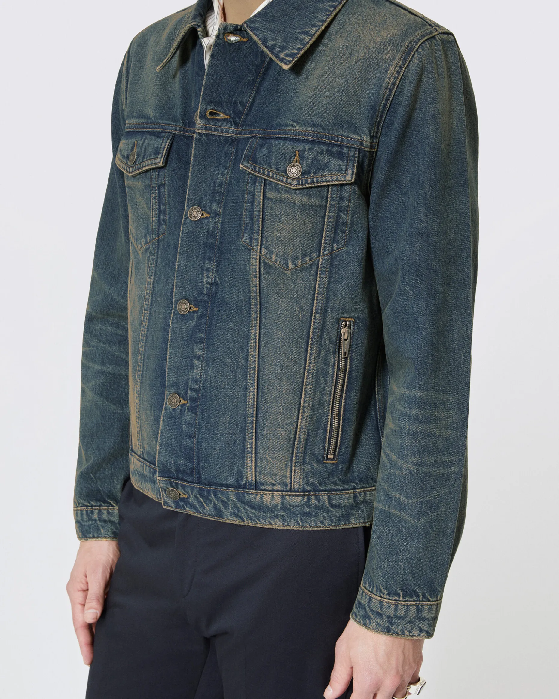Blouson en denim bleu clair