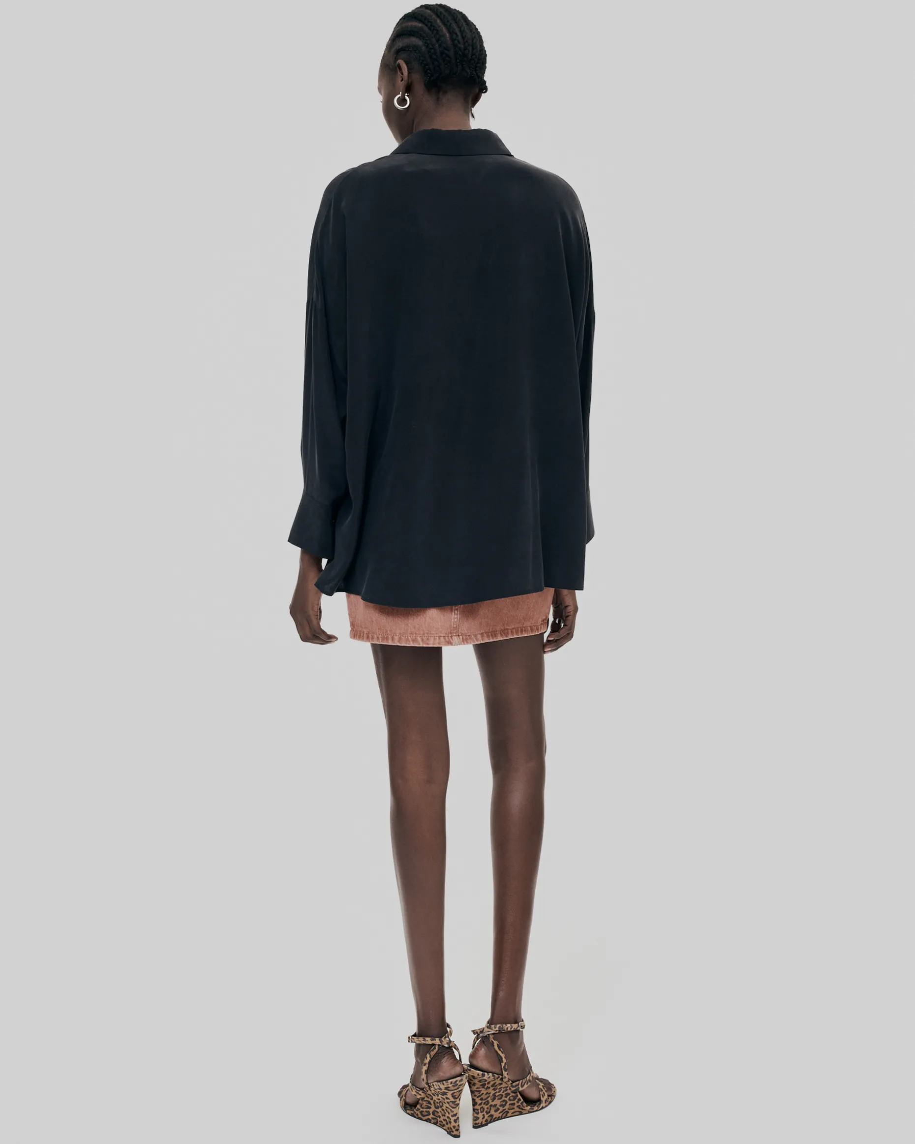Chemise ample en soie lavée noire