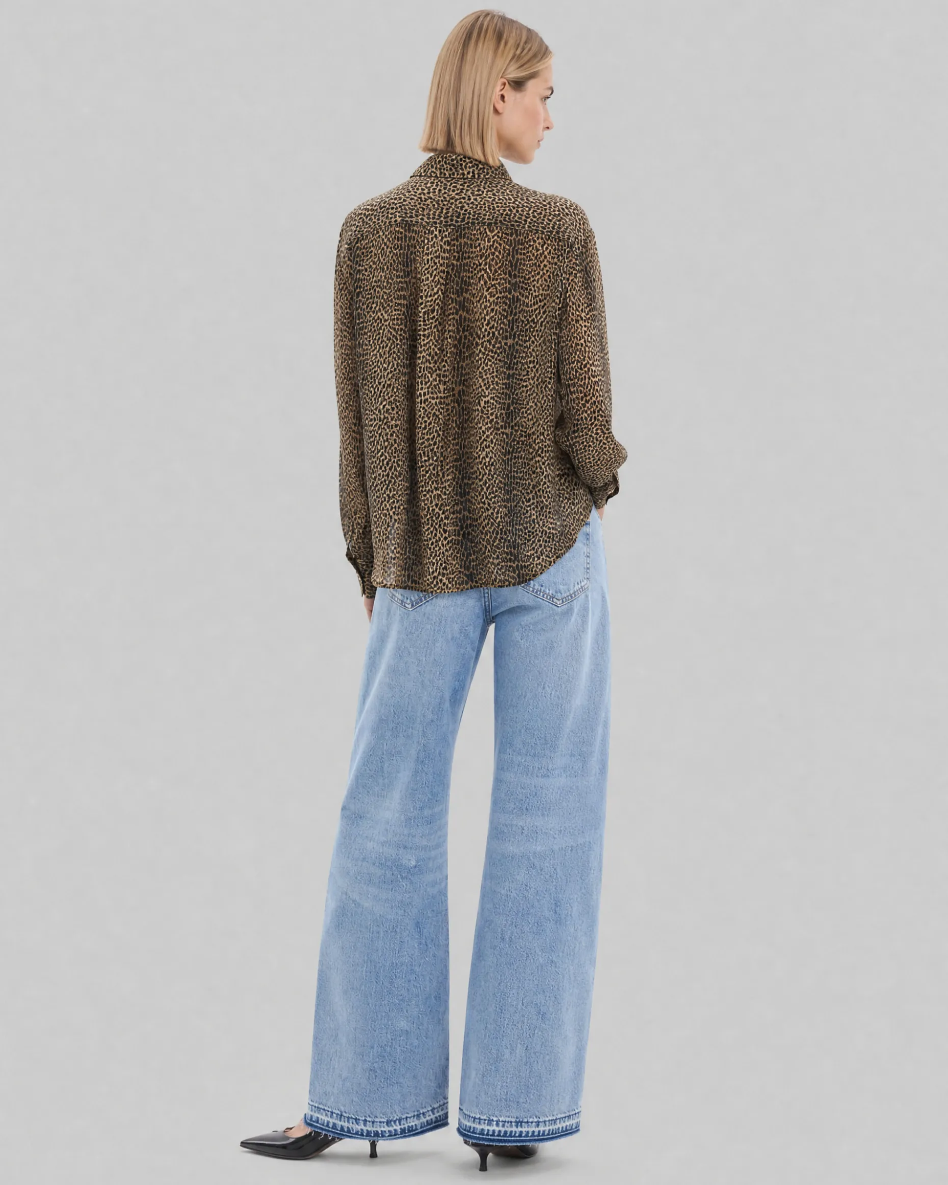 Chemise avec lavallière imprimé léopard