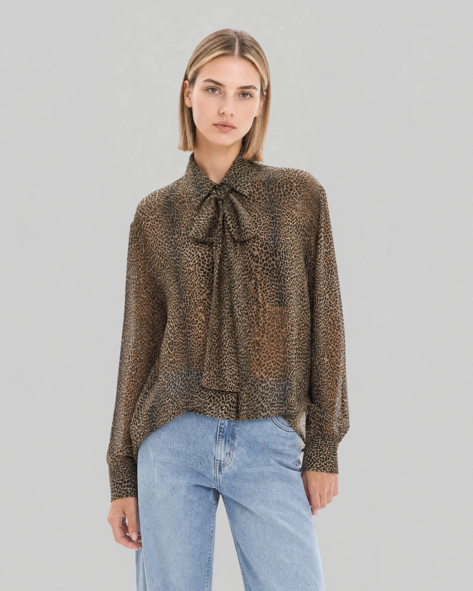 Chemise avec lavallière imprimé léopard
