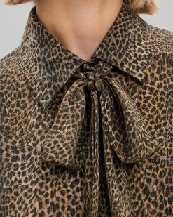 Chemise avec lavallière imprimé léopard