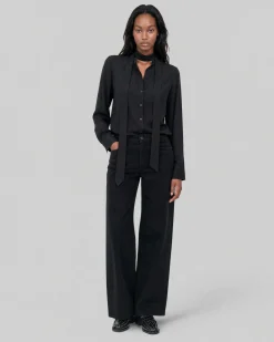 Chemise avec lavallière noire