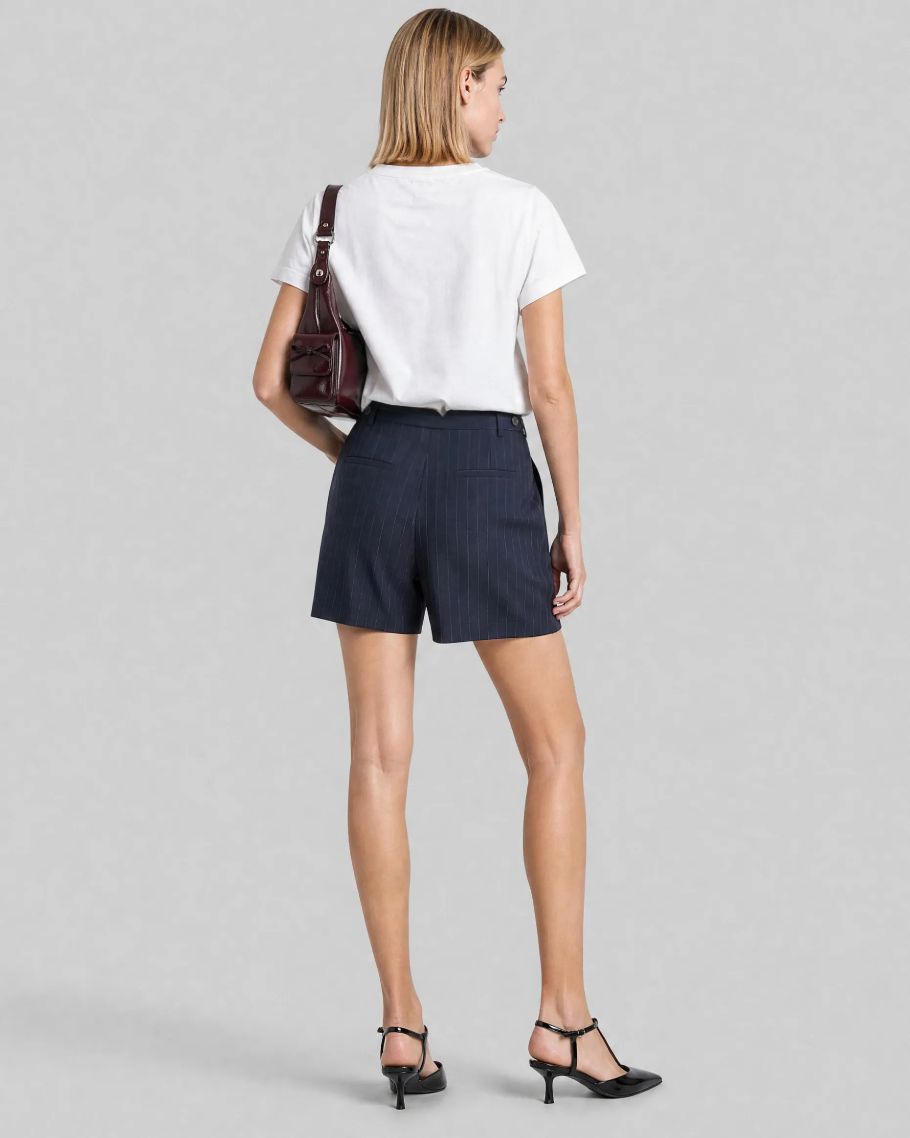 Jupe short courte en laine motif rayures fines marine
