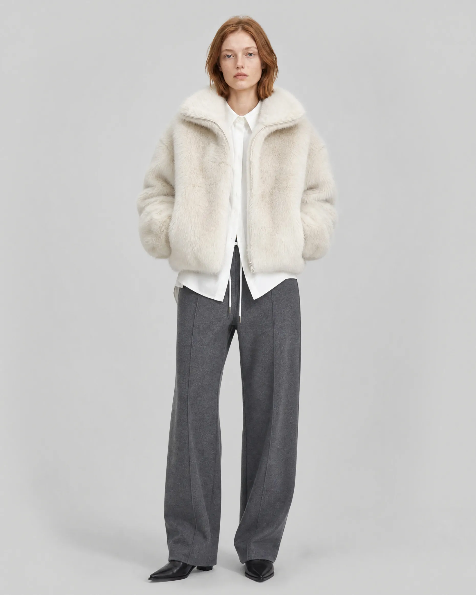 Manteau en fausse fourrure col montant ecru