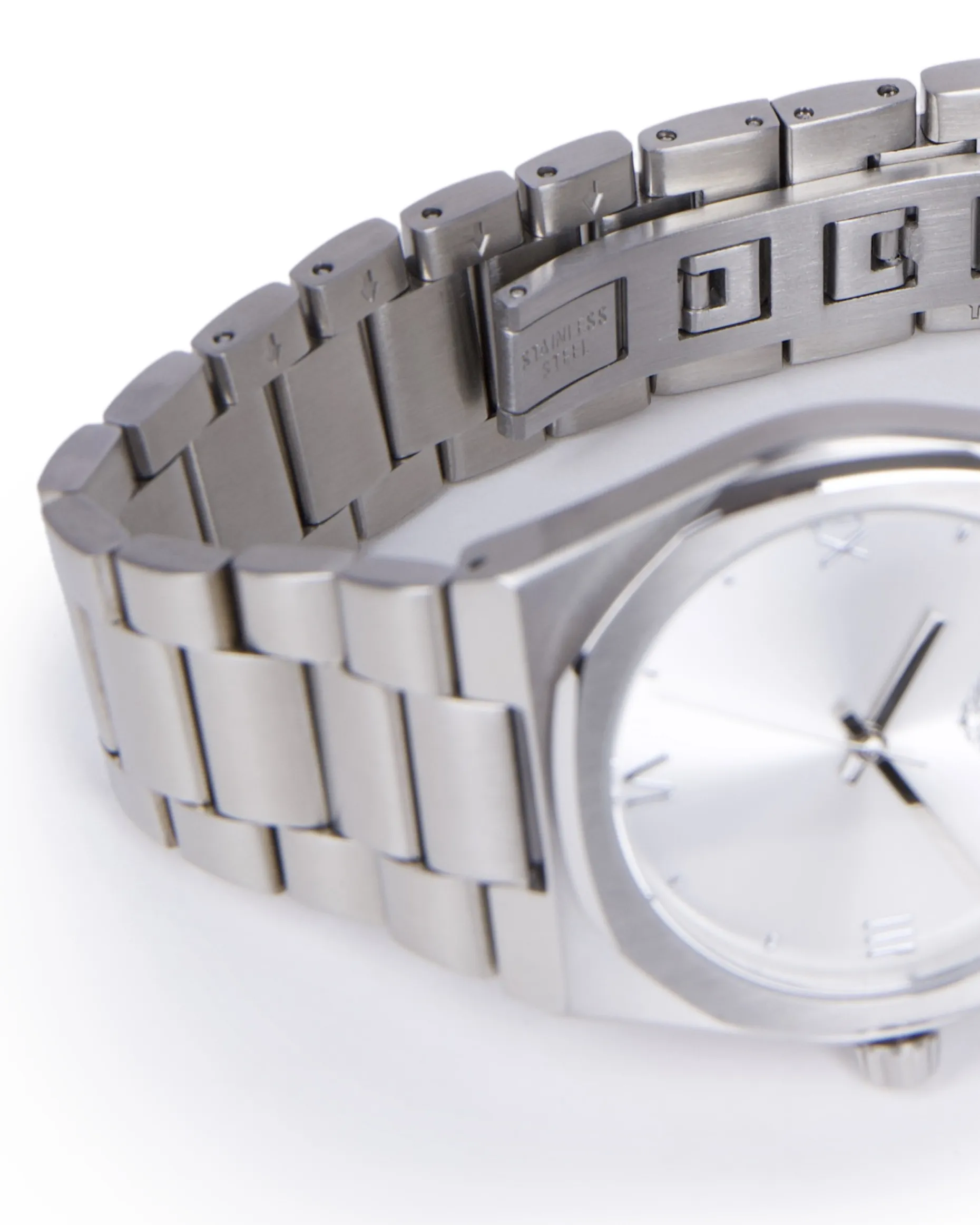 Montre avec Blazon argentée