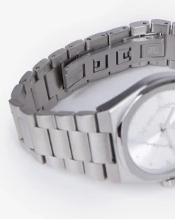 Montre avec coeur argentée