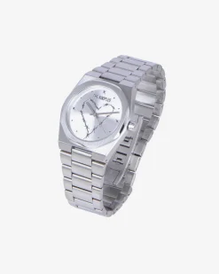 Montre avec coeur argentée