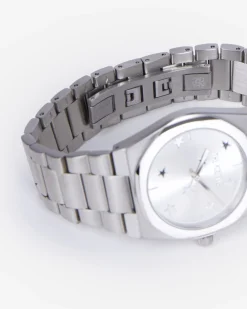 Montre avec étoiles argentée