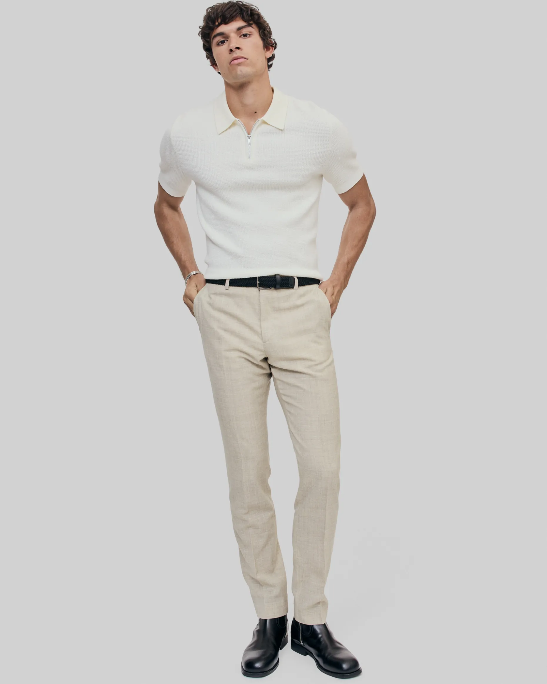 Pantalon de costume en laine coupe ajustée beige