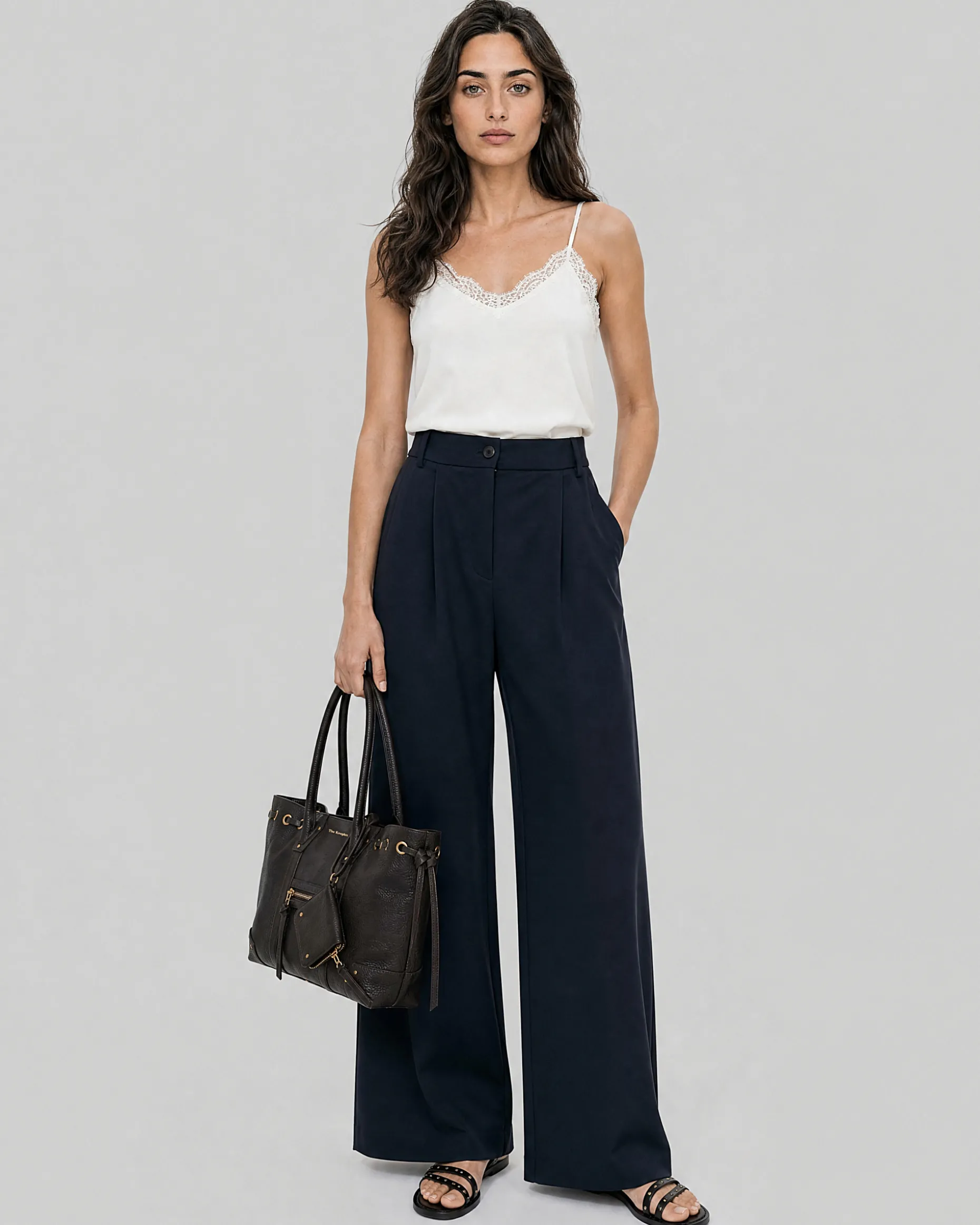 Pantalon de tailleur large en laine mélangée marine