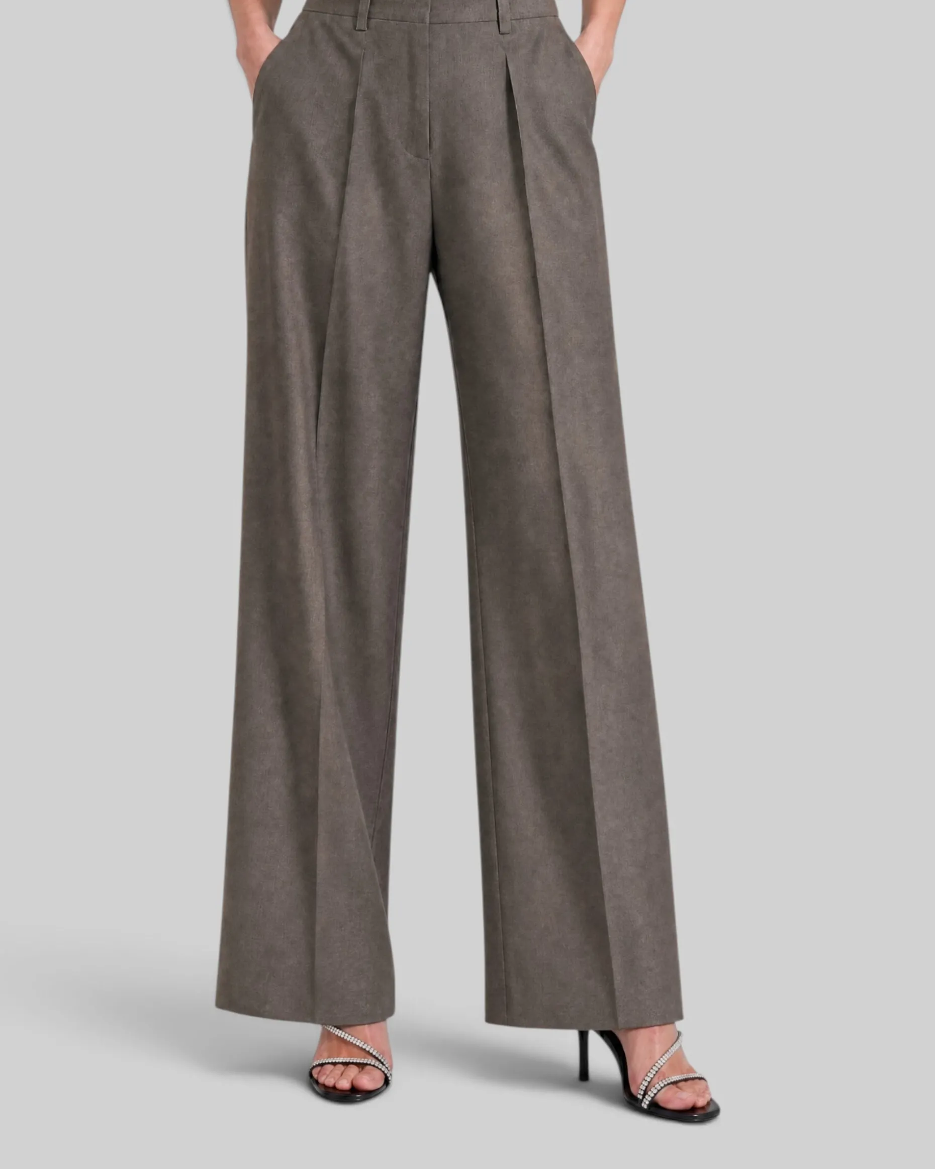 Pantalon de tailleur large en laine beige