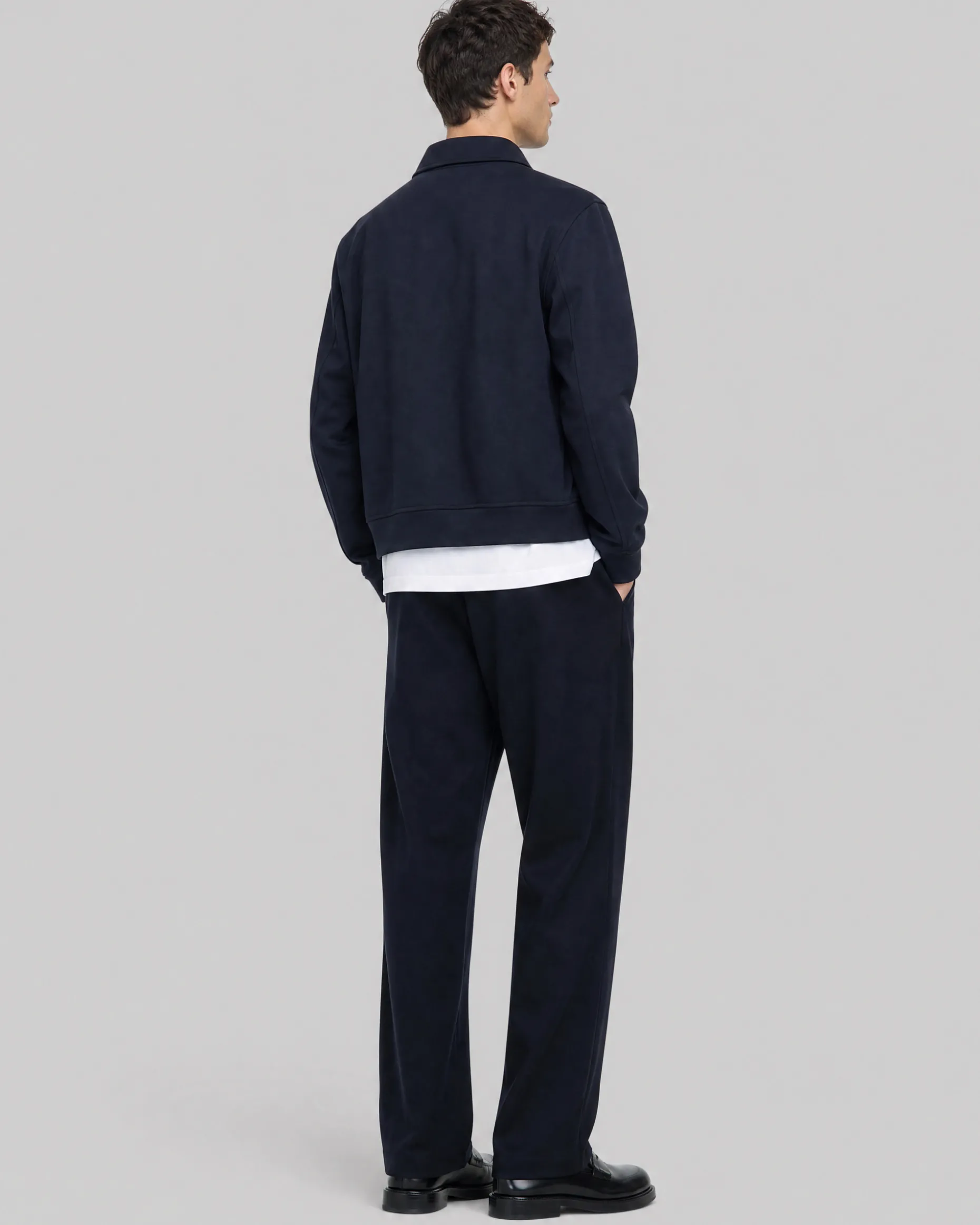 Pantalon droit en laine marine