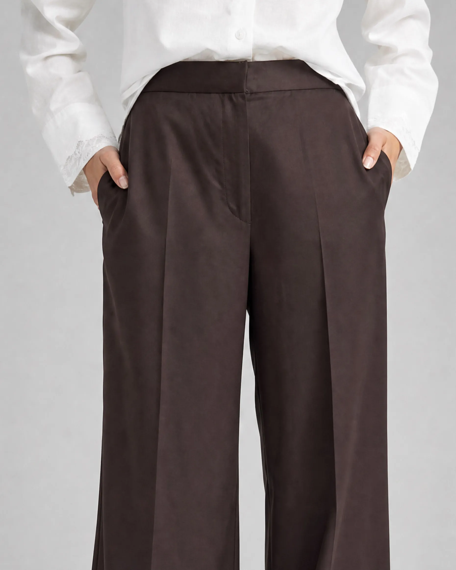 Pantalon large en satin marron