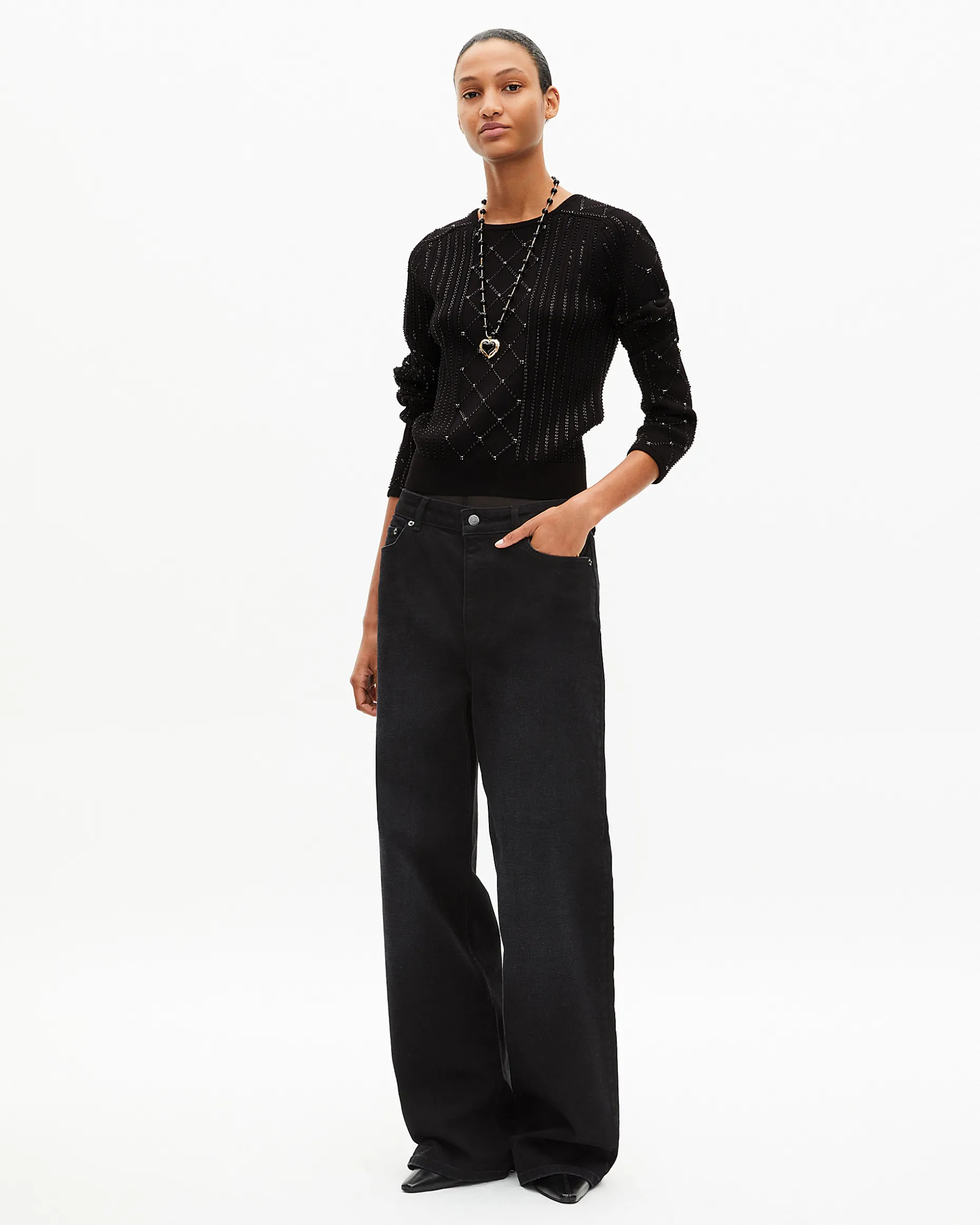 Pull avec strass et perles noir