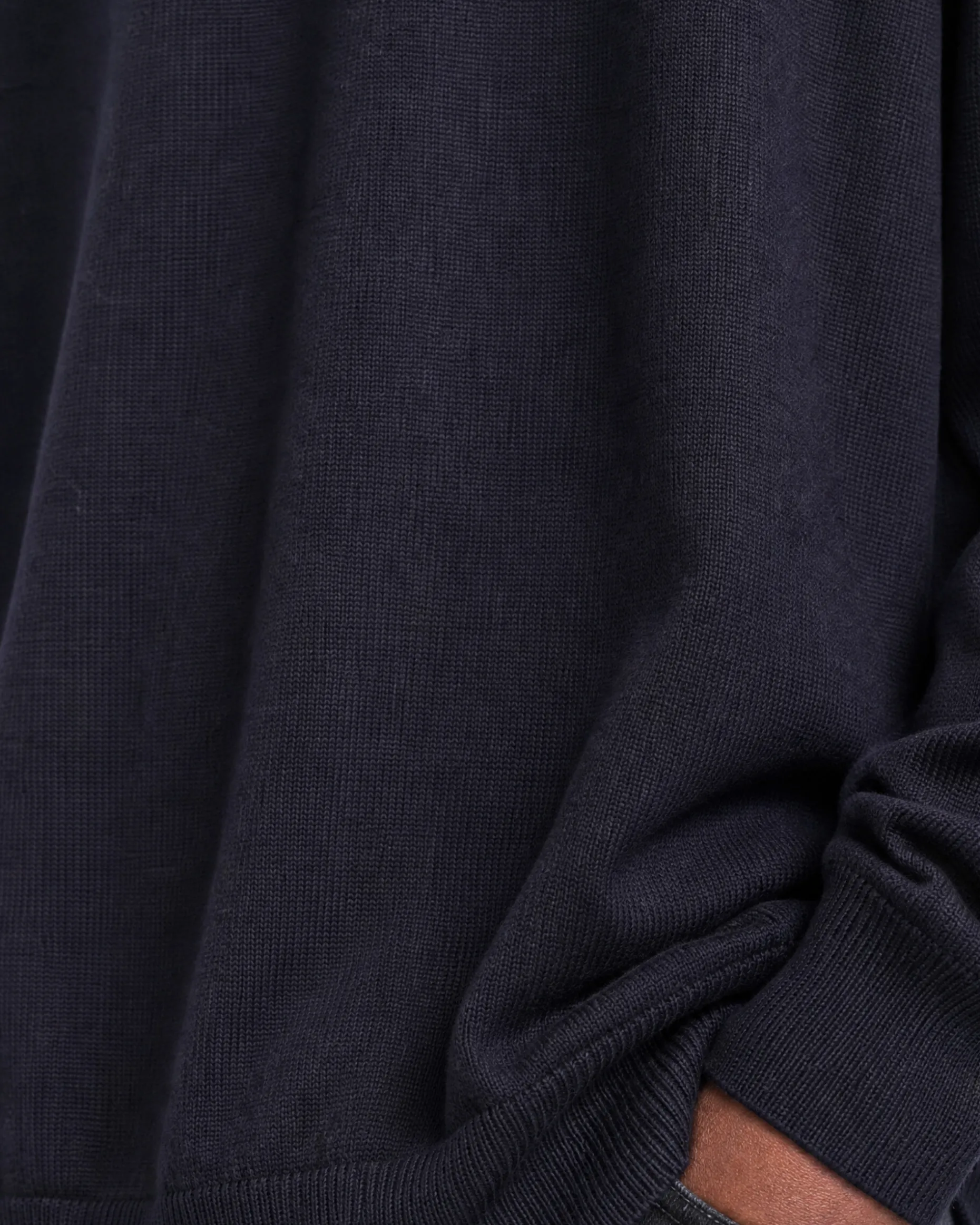 Pull col rond en laine mérinos marine