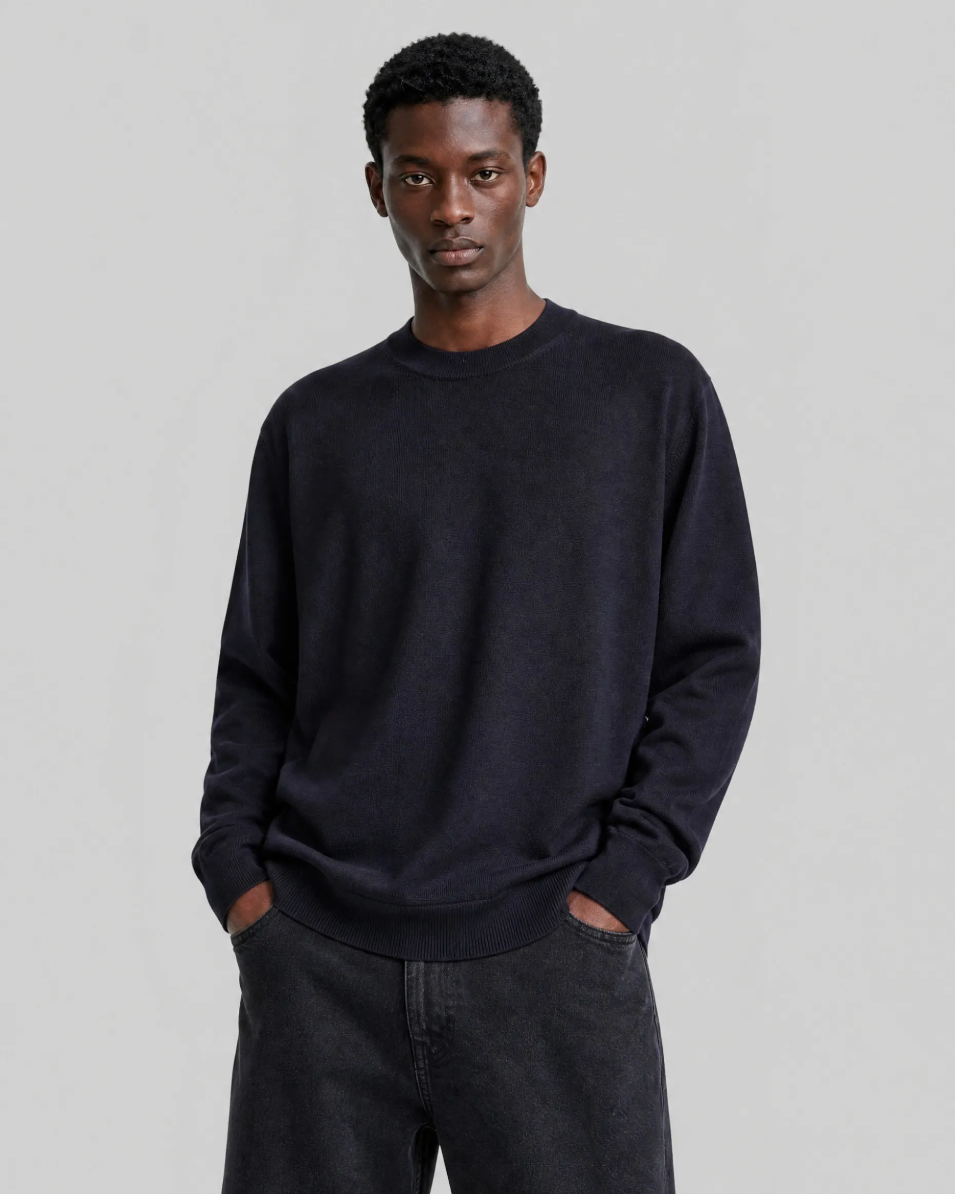 Pull col rond en laine mérinos marine