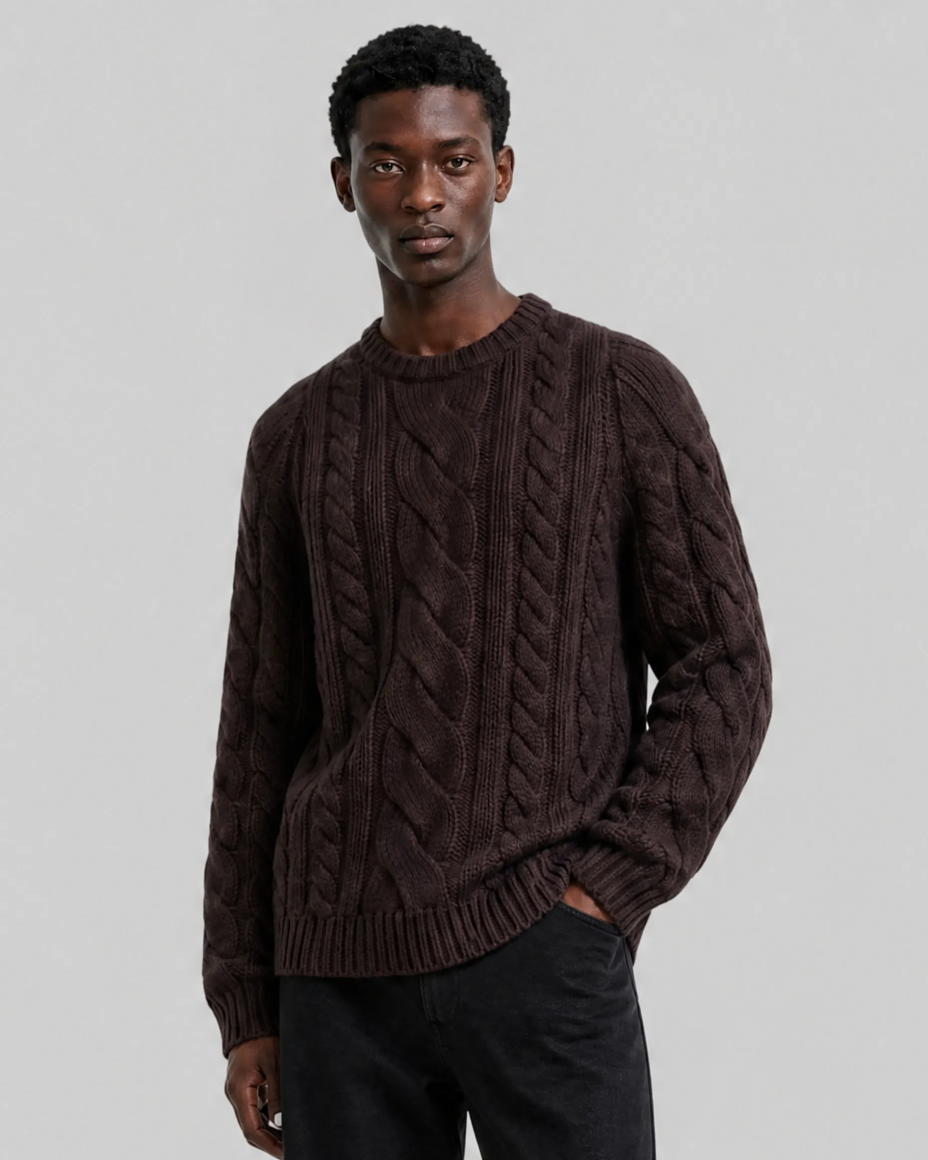 Pull col rond torsadé en laine marron
