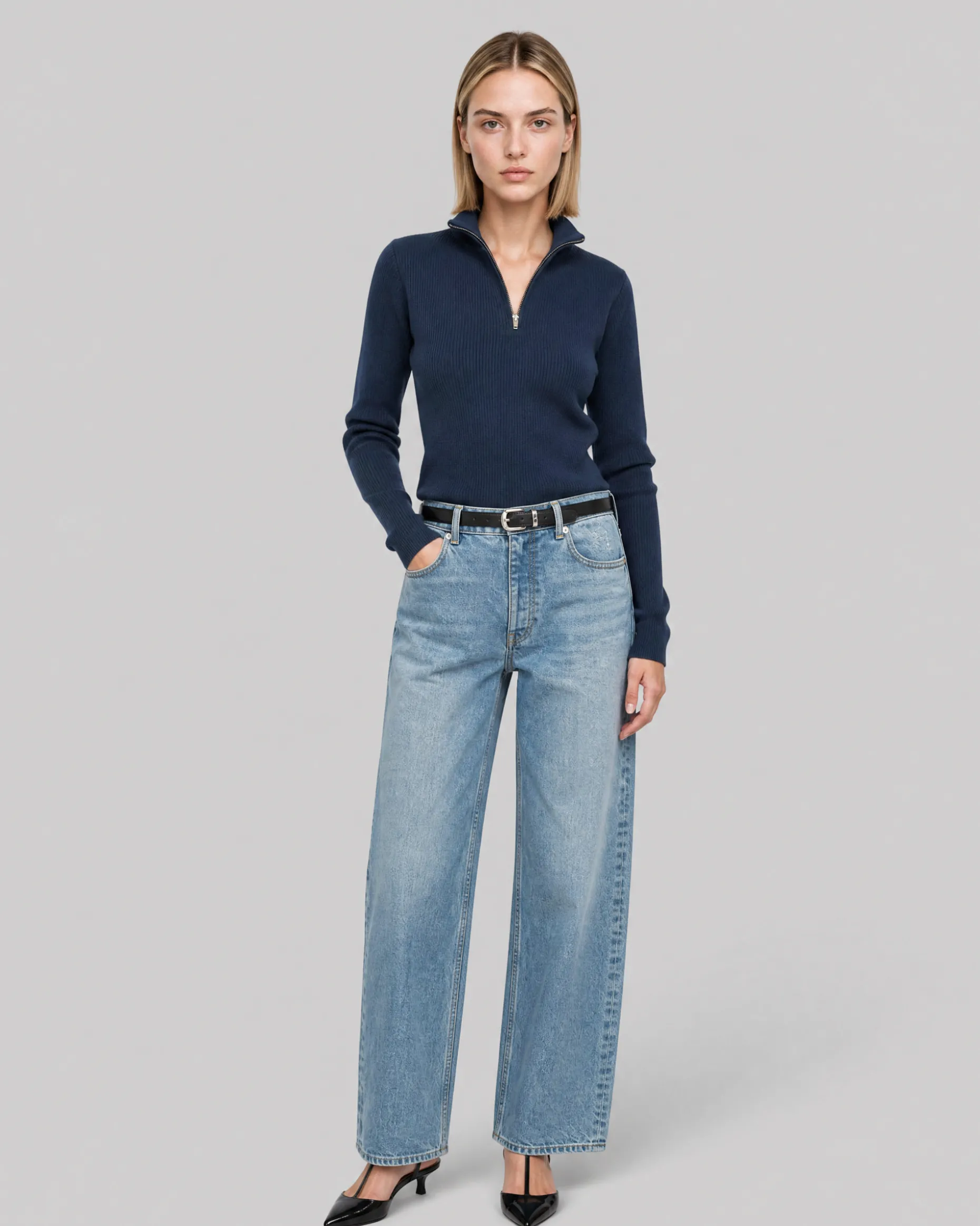 Pull en maille côtelée en laine mérinos marine