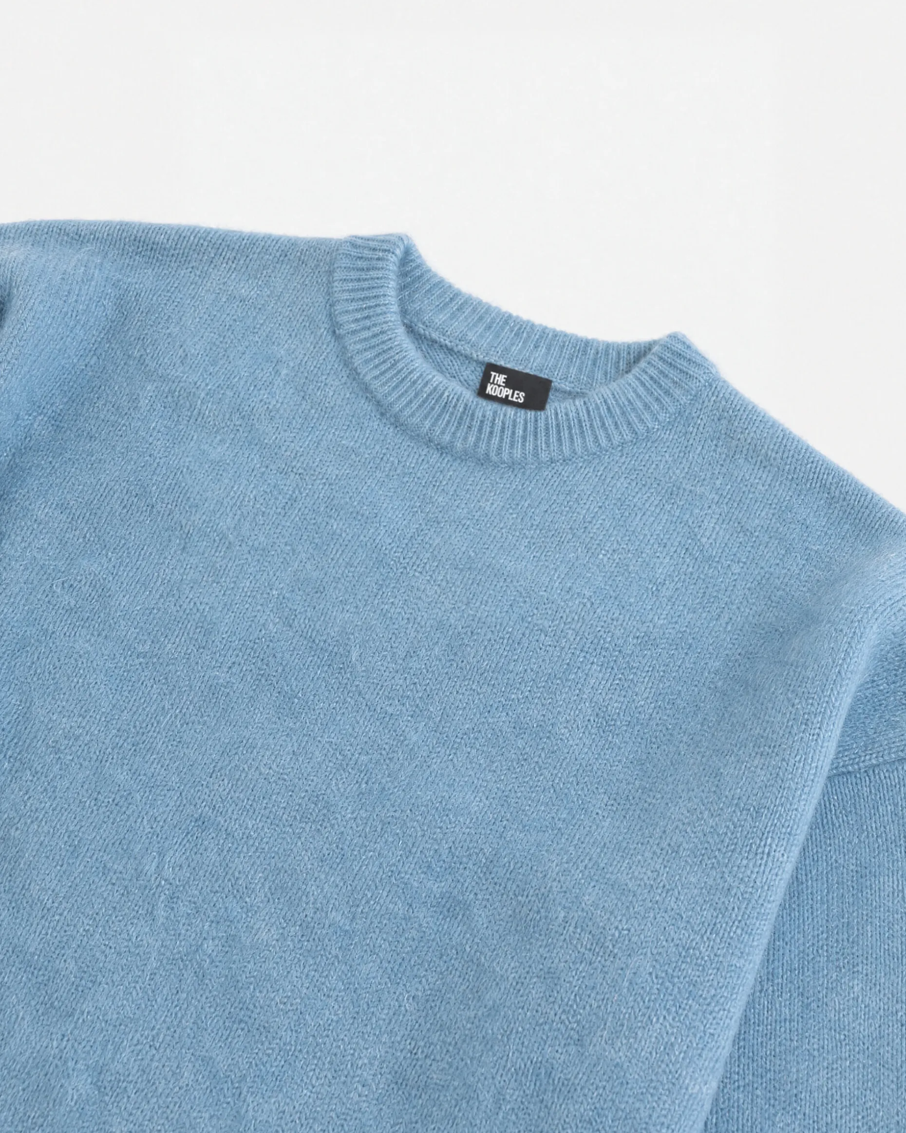 Pull en mohair mélangé bleu
