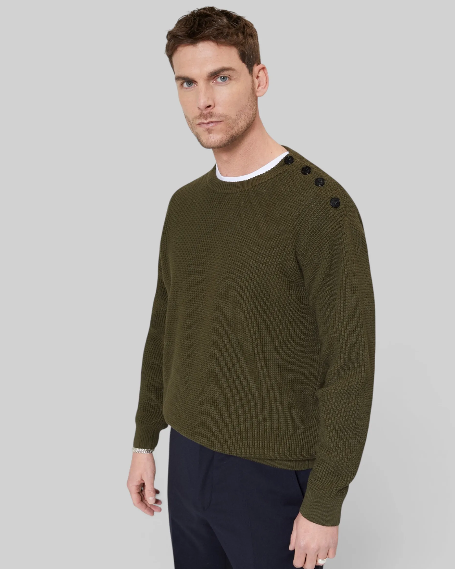 Pull à patte de boutonnage kaki