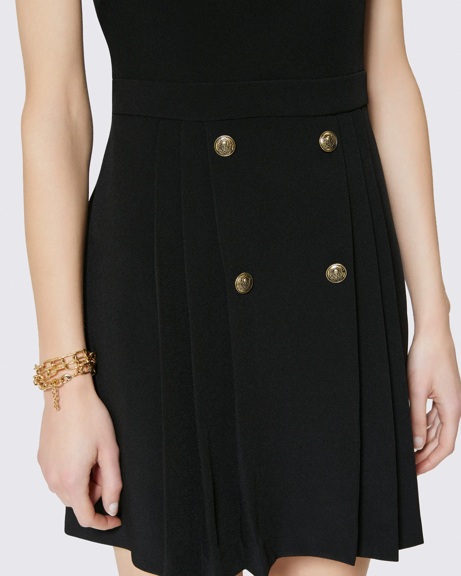 Robe courte dos croisé noire