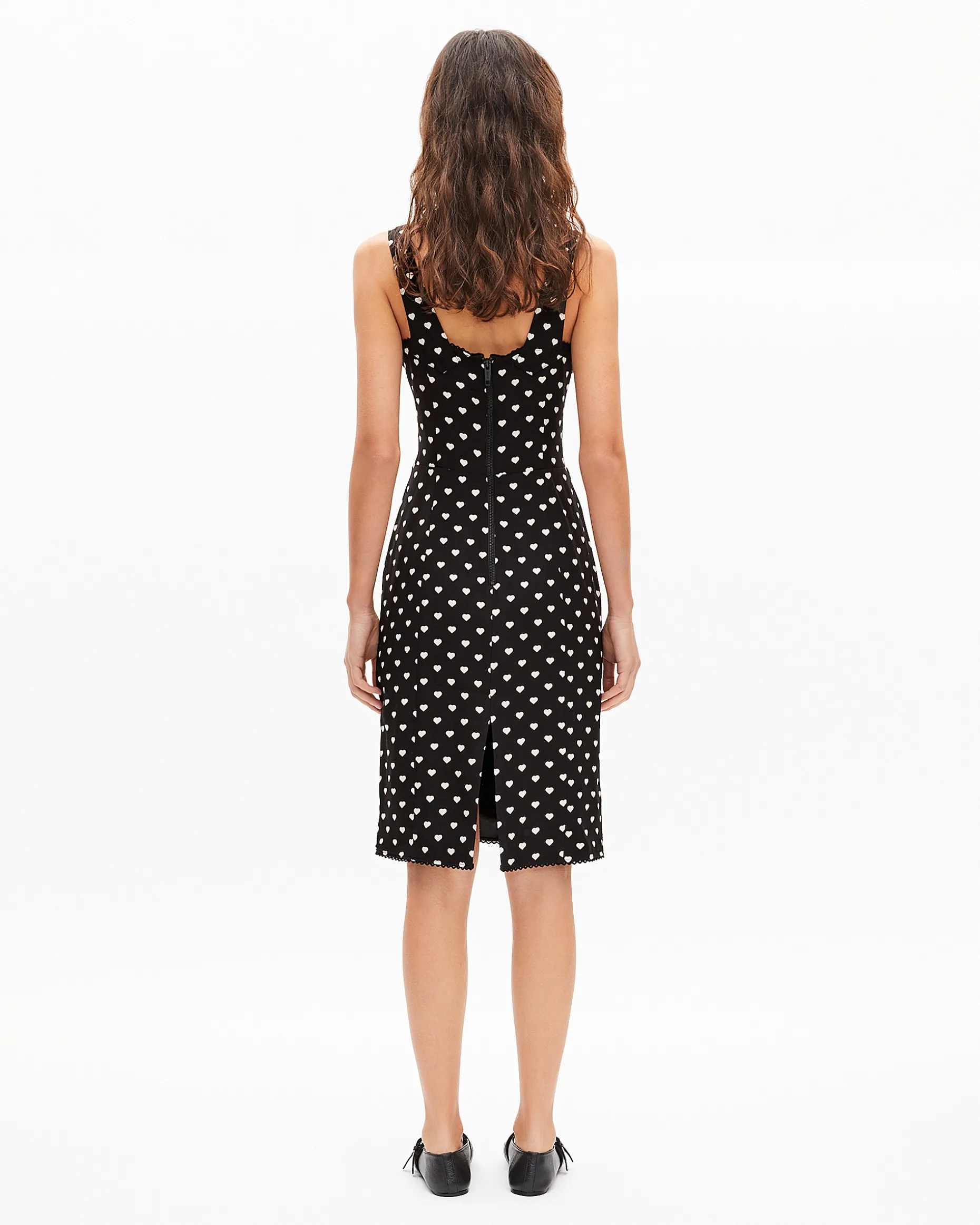 Robe courte effet corset imprimé cœurs noire