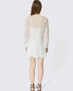Robe courte en dentelle blanche