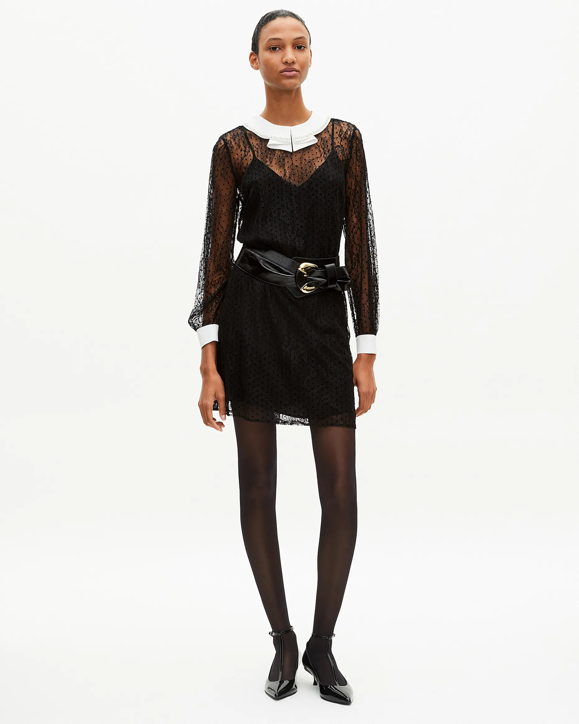 Robe courte en dentelle plumetis et strass noire