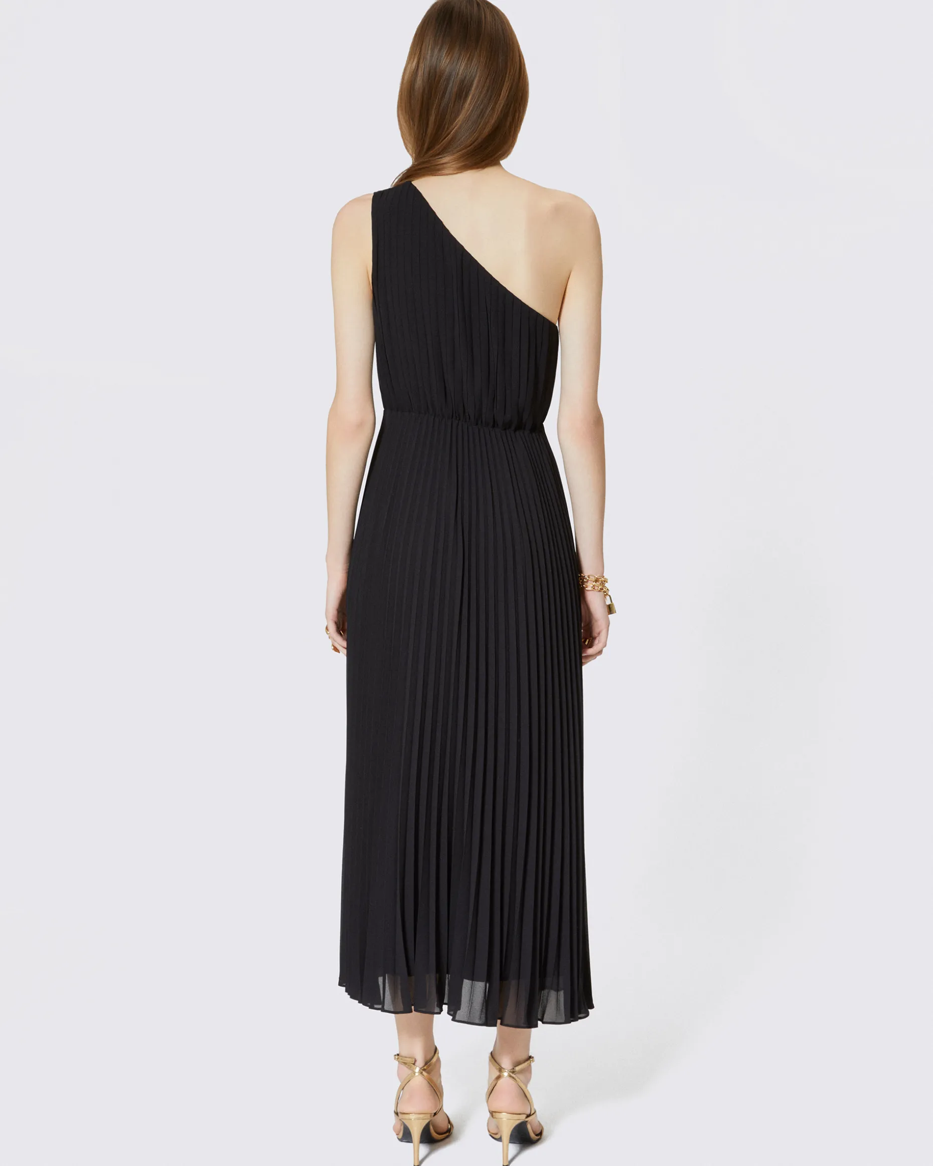Robe longue asymétrique plissée noire