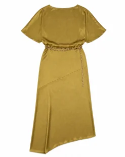 Robe longue en satin avec chaîne dorée olive