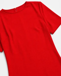 Robe longue en satin rouge