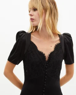 Robe longue en soie avec dentelle noire