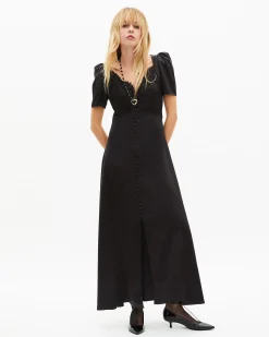 Robe longue en soie avec dentelle noire