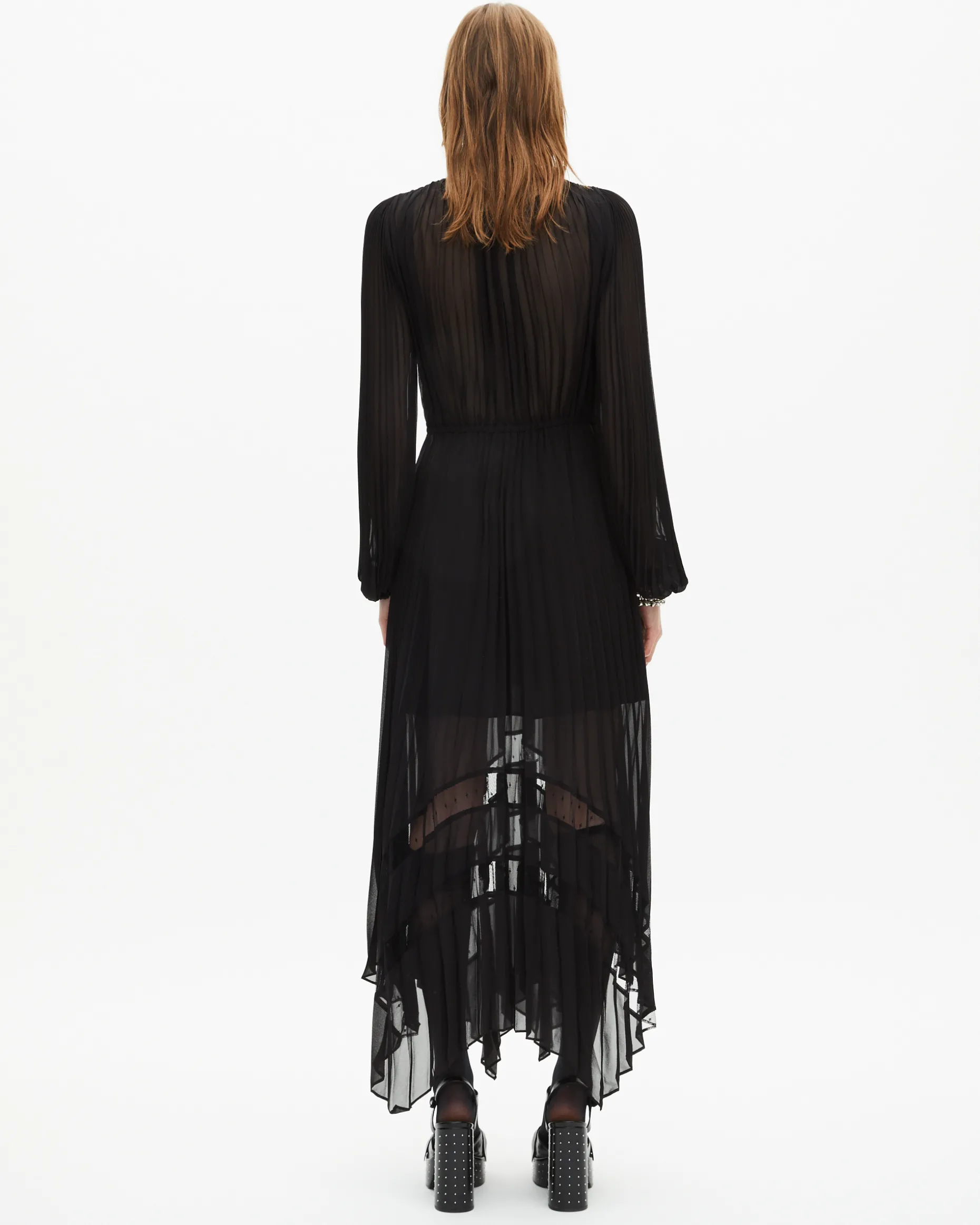 Robe longue plissée avec dentelle noire