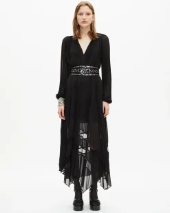 Robe longue plissée avec dentelle noire