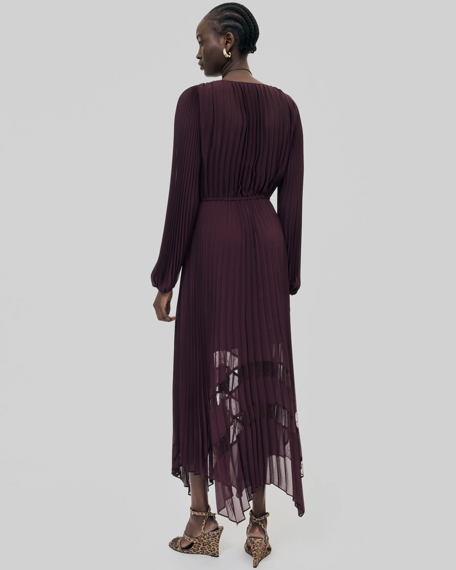 Robe longue plissée bordeaux