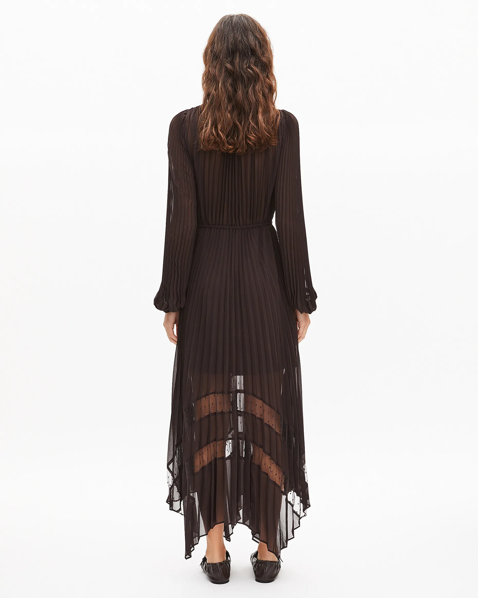 Robe longue plissée marron