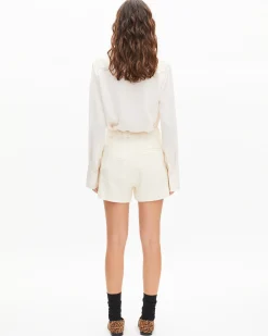 Short tailleur en tweed écru
