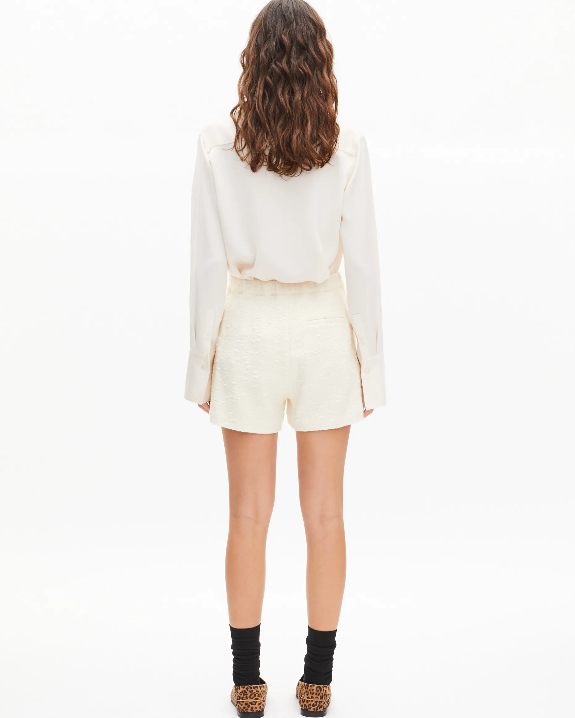Short tailleur en tweed écru