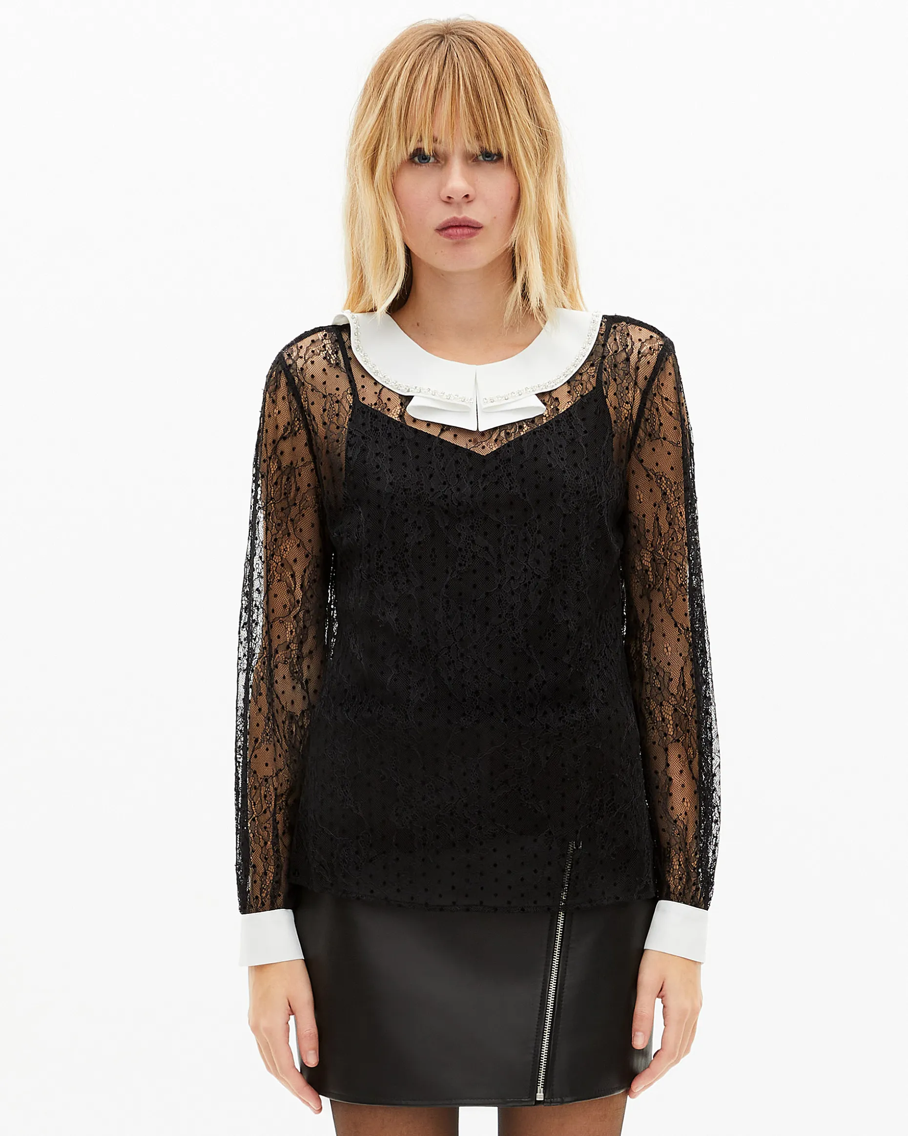 Top en dentelle plumetis avec strass noir