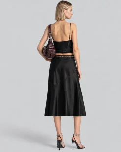Top fines bretelles en satin noir