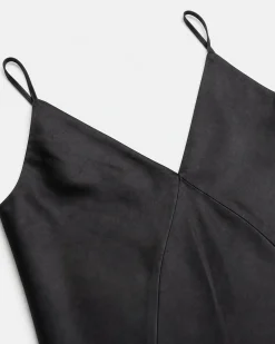 Top fines bretelles en satin noir