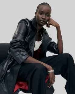 Trench long en cuir noir