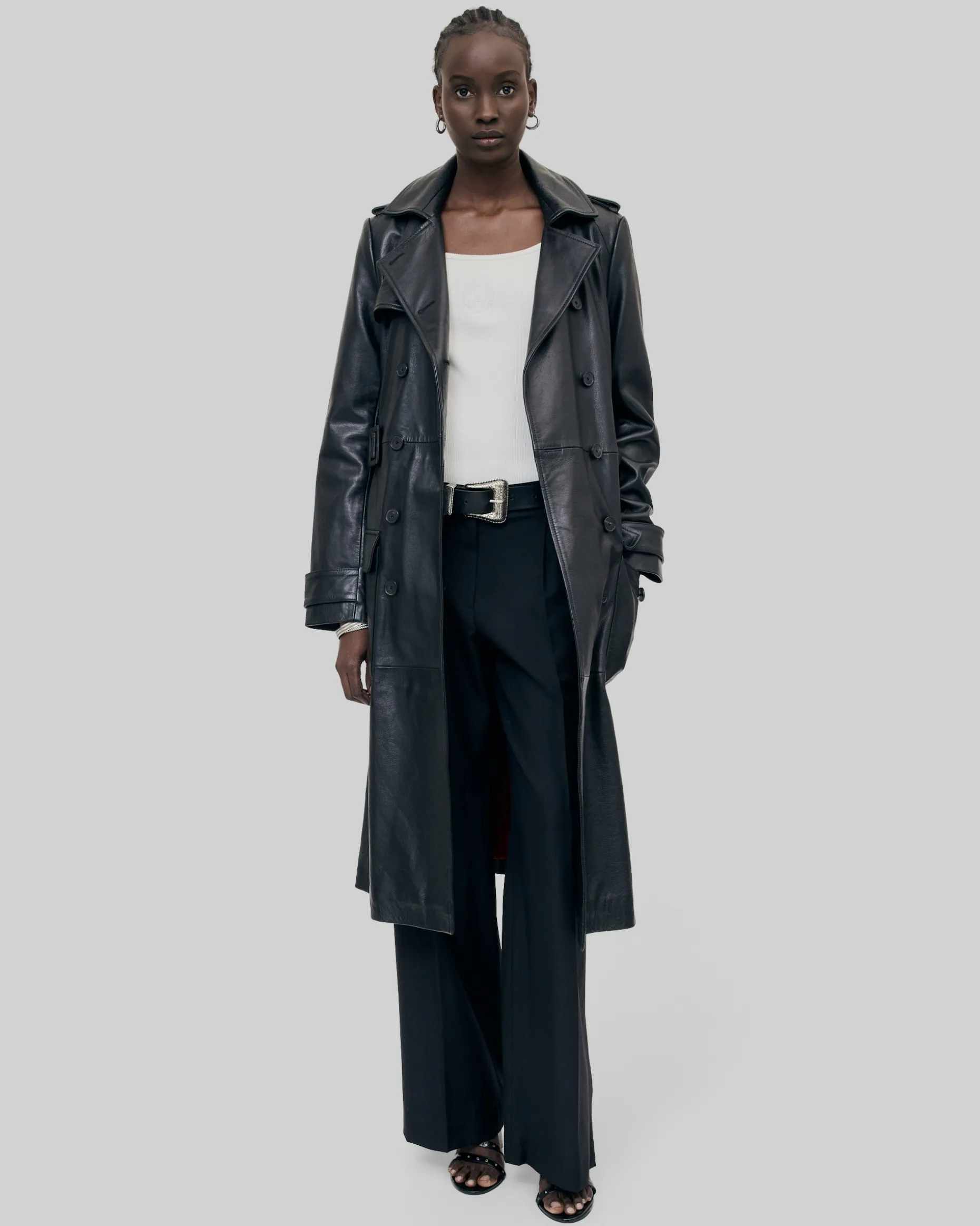 Trench long en cuir noir