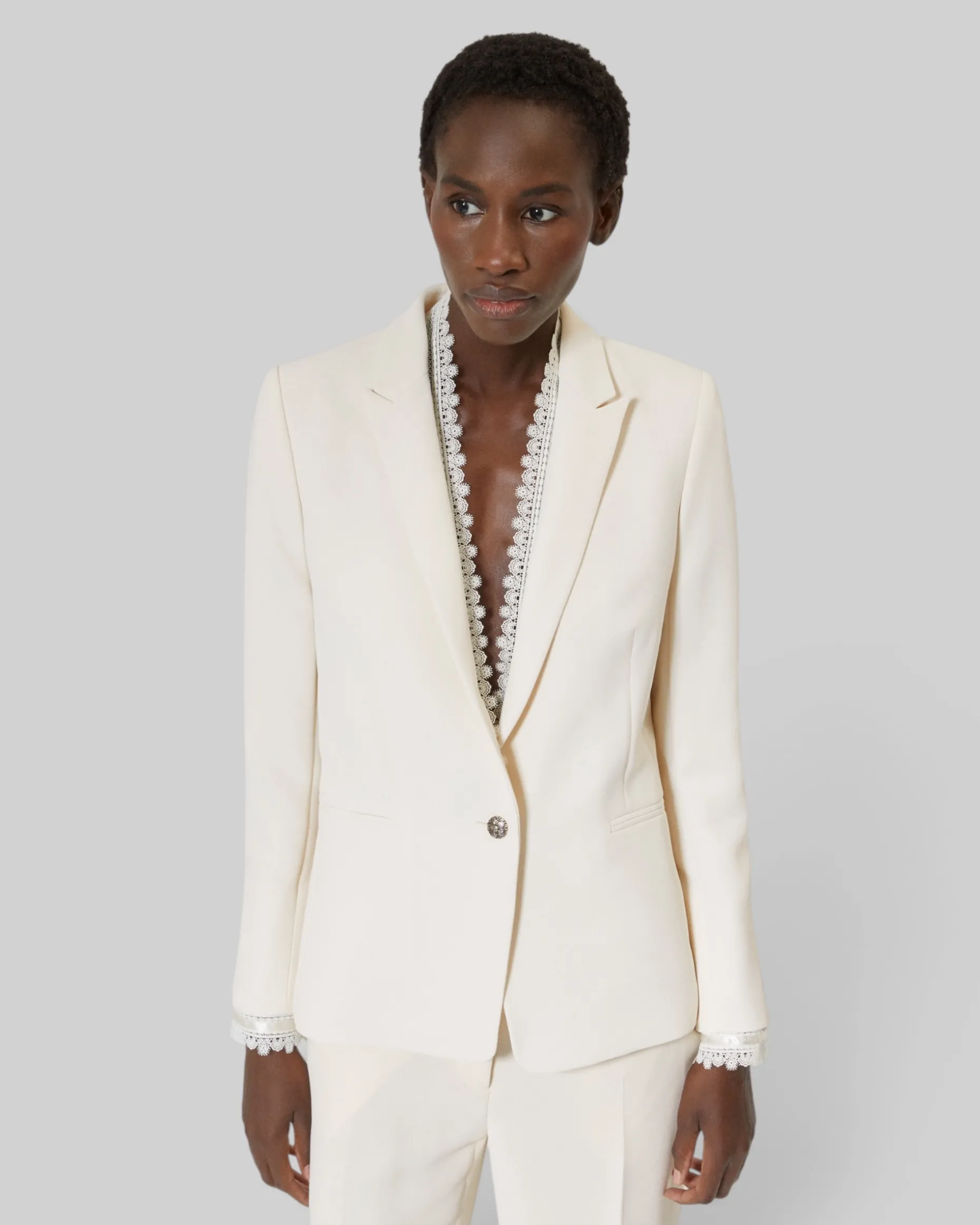 Veste tailleur avec bande dentelle écrue