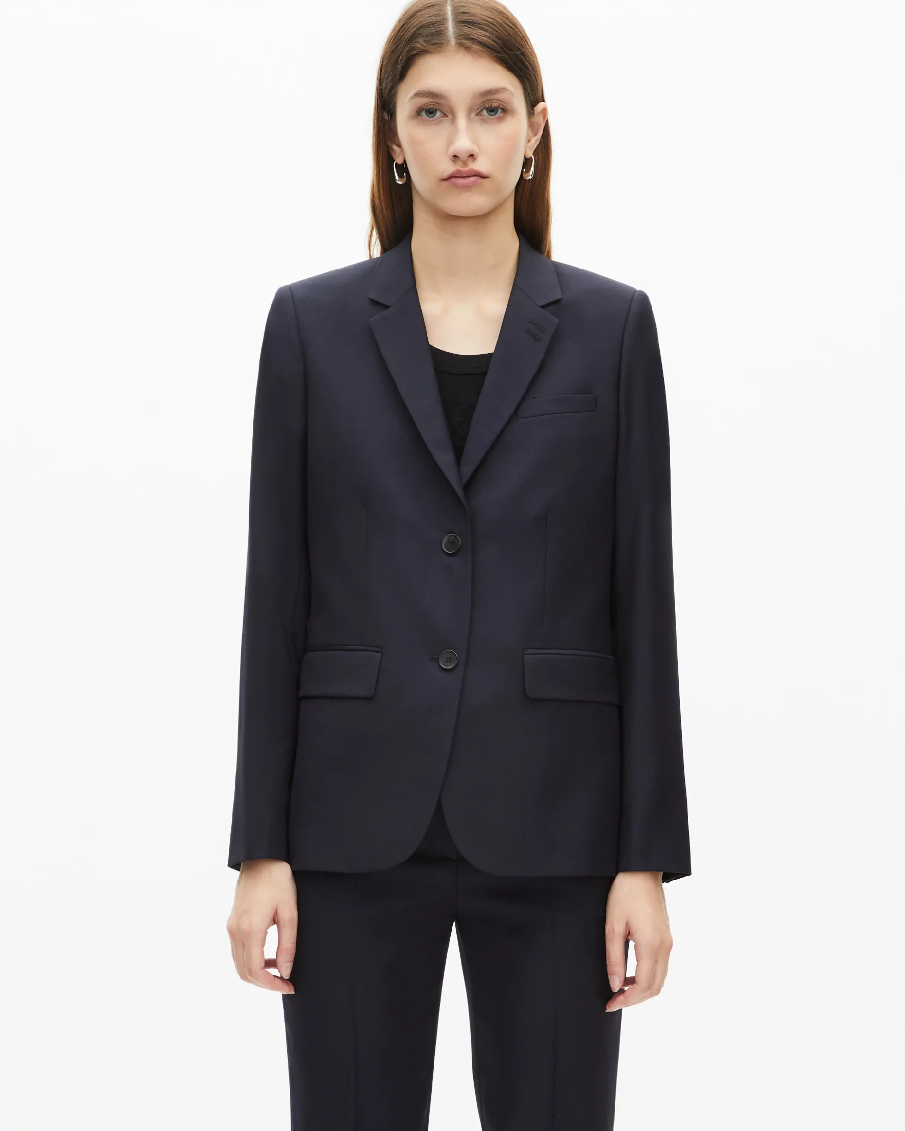 Veste tailleur en laine coupe cintrée bleu marine